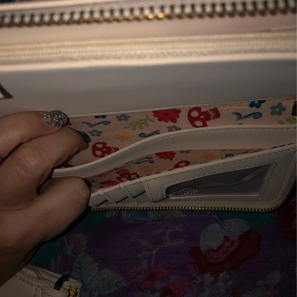 White Coco Satchel turn Crossbody bag - Picture 6 of 12